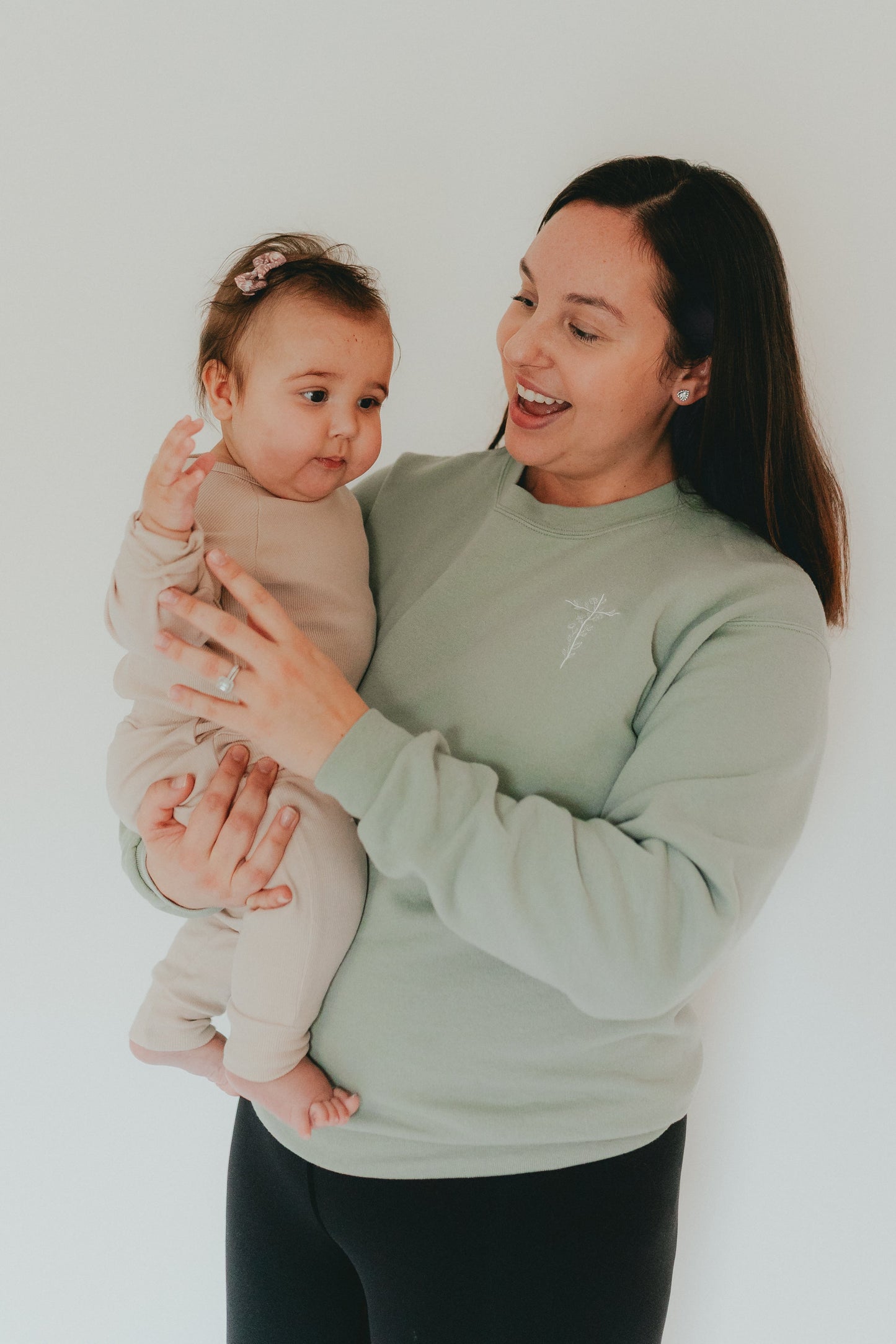 Faith Ladies Pullover