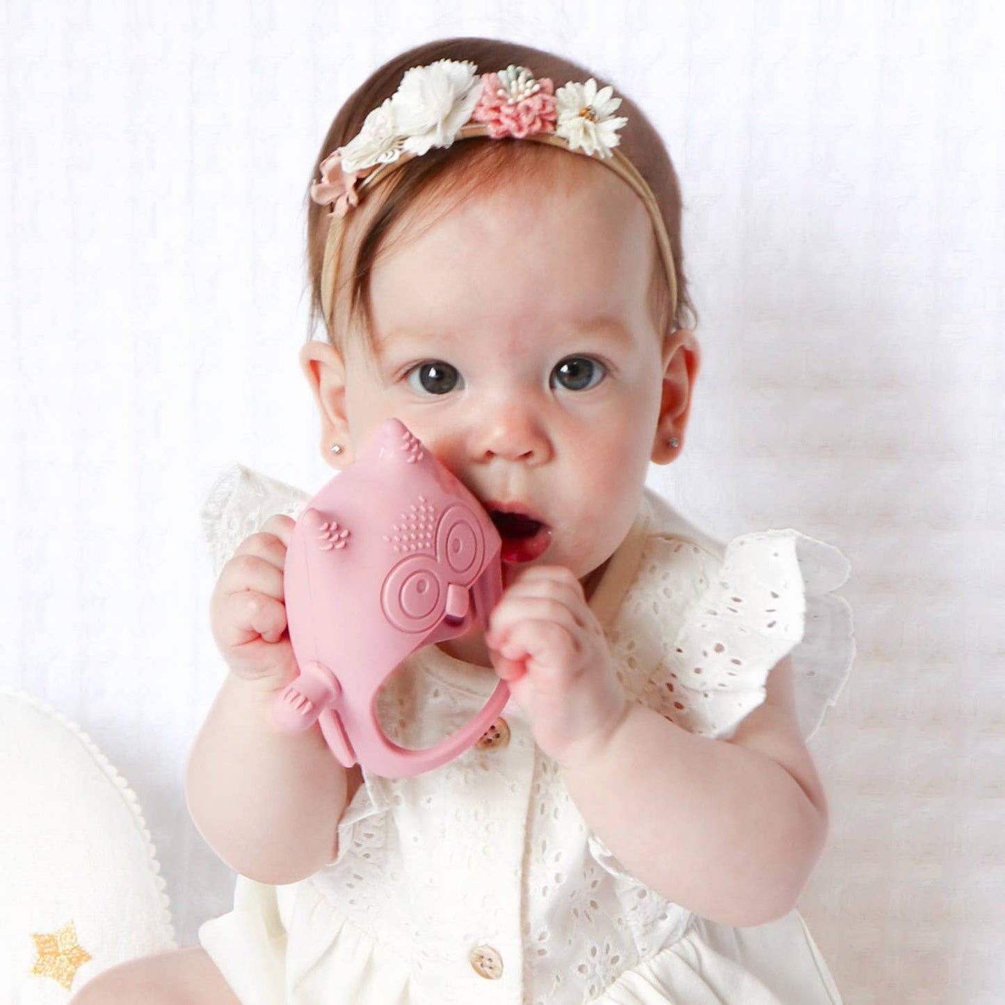 Owl Grip Teether Toy: Dusty Pink