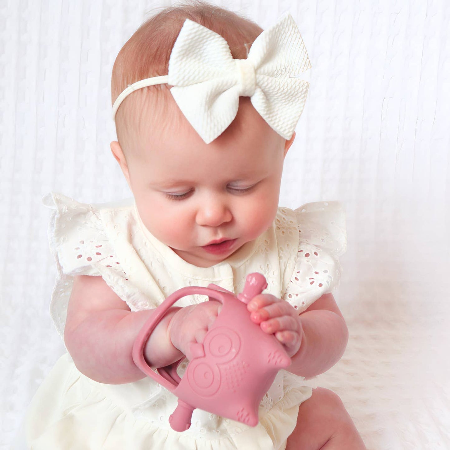 Owl Grip Teether Toy: Dusty Pink